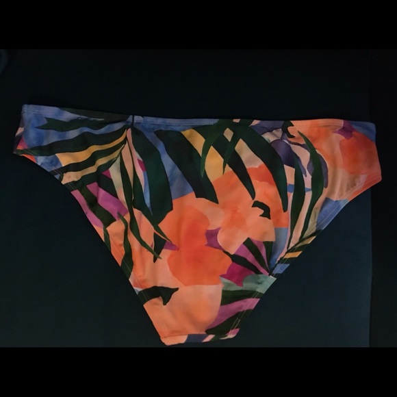 NWT tropical print swimsuit bottoms - Picture 2 of 3
